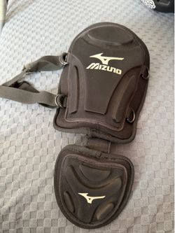 Mizuno leg guard
