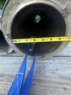 4 chimney stove pipe pieces w/clamps