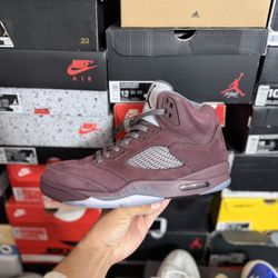 2023 Jordan Burgundy 5s size 11.5 VNDS 