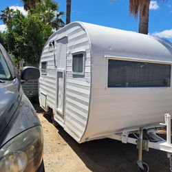 Vintage Trailer 