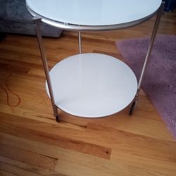 End Table On Wheels 