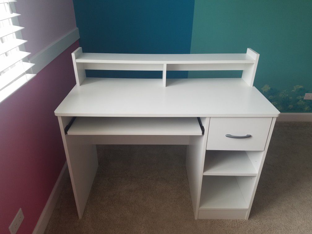 White Computer School Desk with a Drawer and pull out trail
