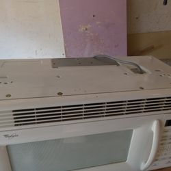 Over range microwave with back plate and screws 