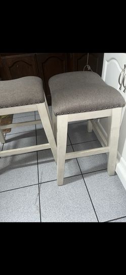Counterheight Stools
