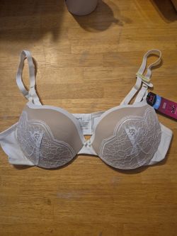 Maidenform Plunge Push-Up Bra with Lace