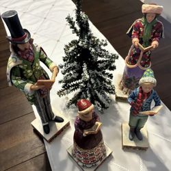 Classic Jim Shore Heartwood Creek Complete 4 Pc Caroler’s Set w/Tree add-on w/Boxes! Amazing Set!