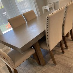Dinning Table And 6 Chairs