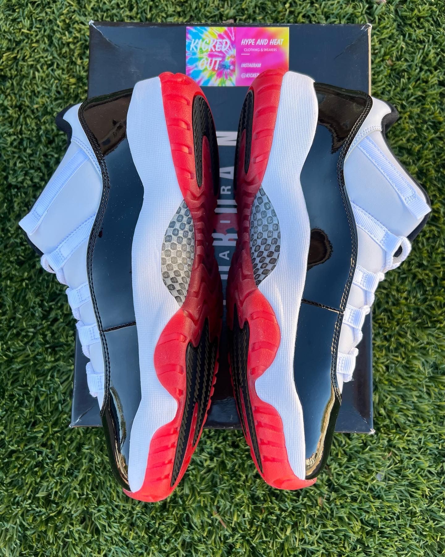 NEW* Nike Air Jordan 11 Low “Concord Bred” Size Men