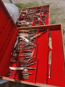 144 piece nikel bronze flatware