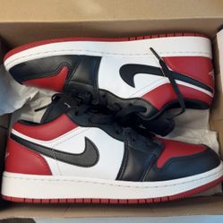 Nike Dunks Red Black White