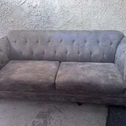 Ashley Furniture Chesterfield-Style Microfiber Sofa – Pet Friendly