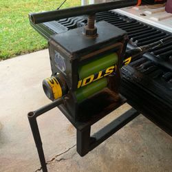 Baseball Bat Softball Bat Rolling