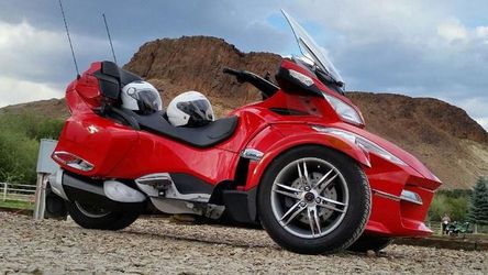 2012 Can-Am? Spyder? Rt Audio & Convenience Se5