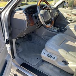 Lincoln Navigator 2000