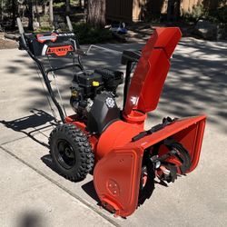 Snow blower, Ariens  deluxe 28 Inch