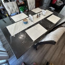 Brown Dinning Table : Comedor Mesa 