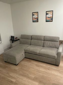 Modern Gray Sectional Couch w/ Chaise + Storage – Great Condition