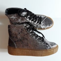 Qupid Velvet Sneakers Shoes Women Size 7 High Top Platform Dark Mauve