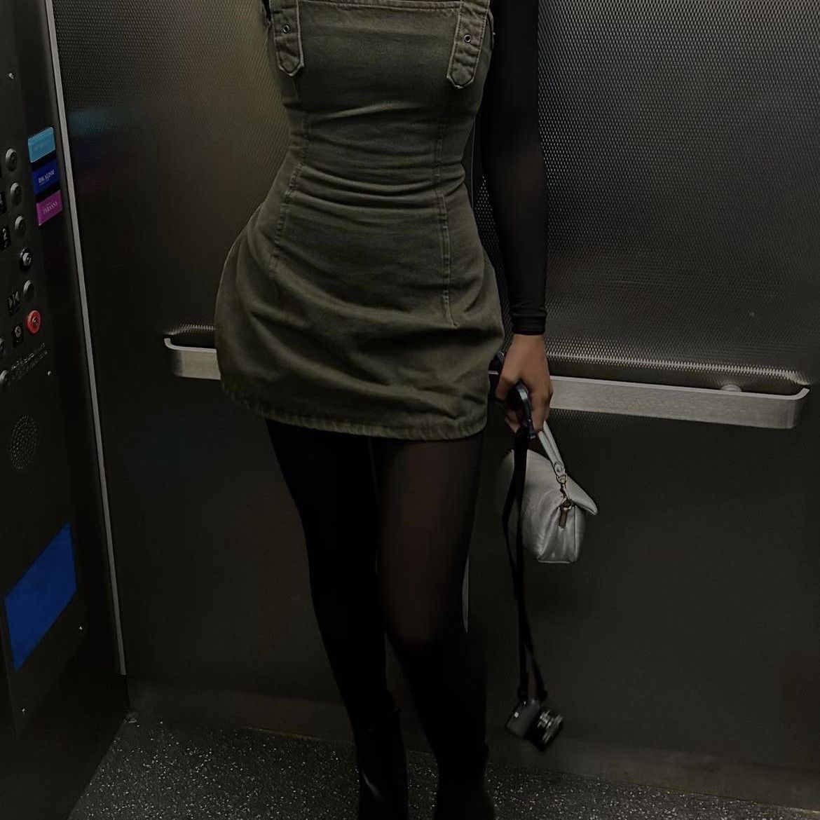 forever 21 green and black dress Forever 21 Green And Black Long Dress Size Small missing belt