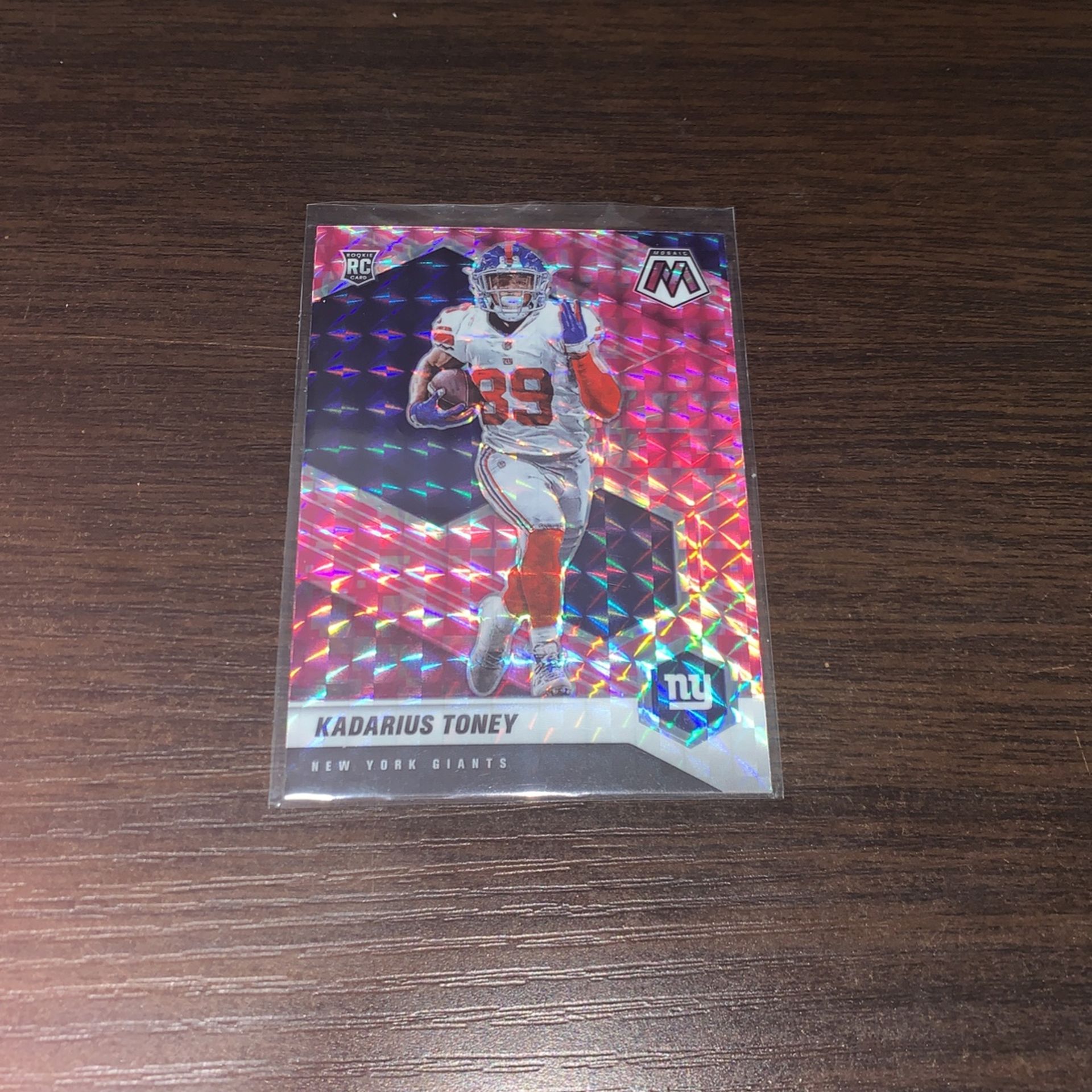 2021 Panini Mosaic Pink Camo #312 Kadarius Toney RC