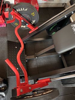 Gym equipment back row machine 400$ for all today