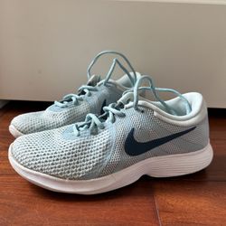 Light Blue Nike Women’s Shoes Size 8.