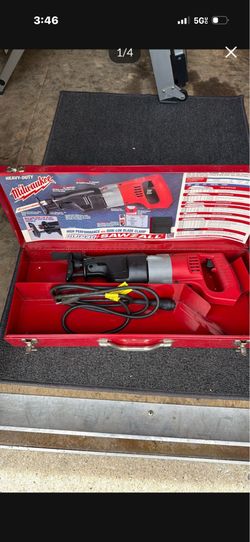 MILWAUKEE Sawzall Model# 6527-22
