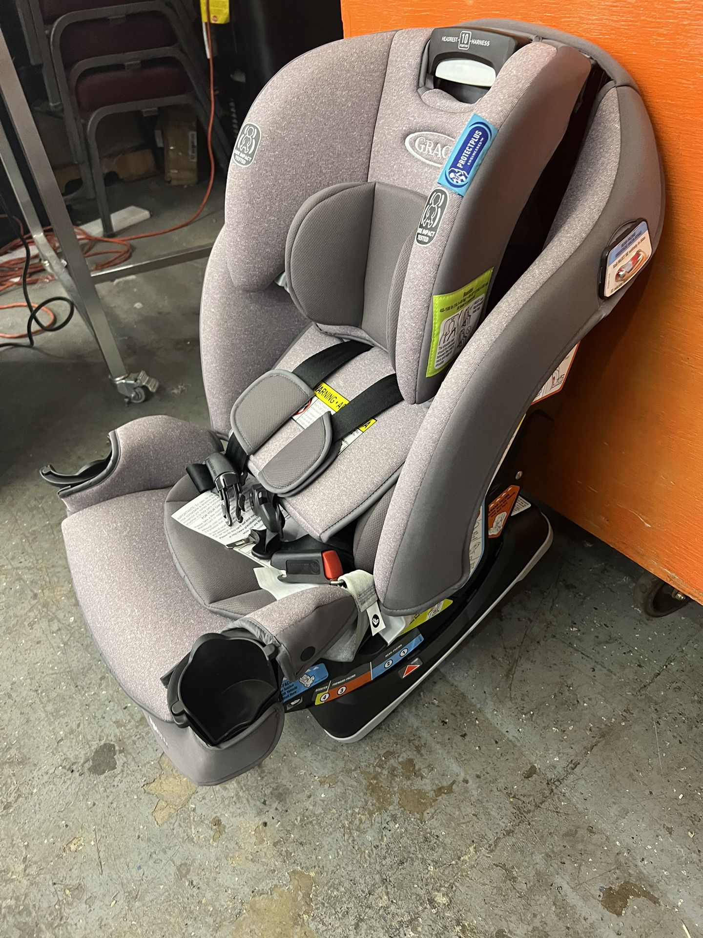 Graco Slim fit 3 in 1 Car seat for Sale in Jacksonville, FL - OfferUp