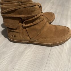 Women UGG 