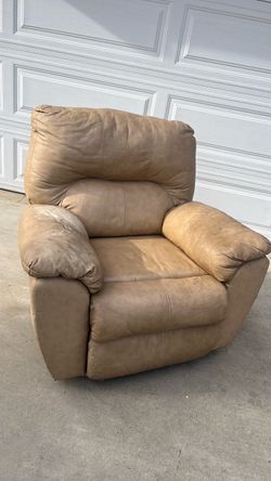Garage lounge recliner