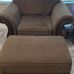 Chair W/ottoman