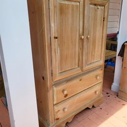 Dressin Table 56tallx38lenght