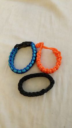 3-Parachute cord bracelets