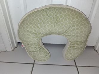 CLEAN LIKE NEW "Mombo" boppy style nursing infant pillow with vibration $10 FIRM