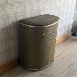 Vintage Laundry Hamper 