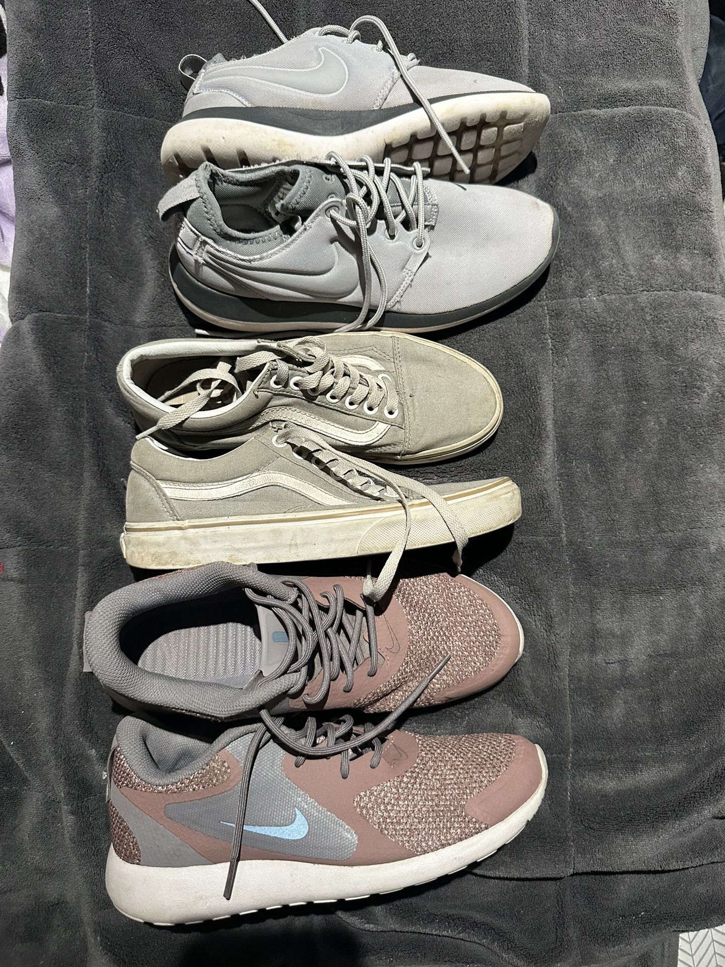 Size 8 Women’s Nike And Vans
