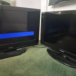 Two Toshiba Flat Screen TVs Bundle - One Works, One For Parts