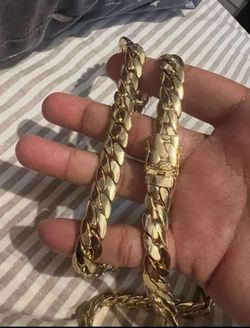 Miami tight Cuban links