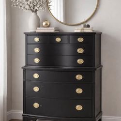 Vintage Solid Mahogany Wood Chest of Drawers by Drexel