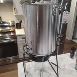 Turkey Fryer. Never Been Used