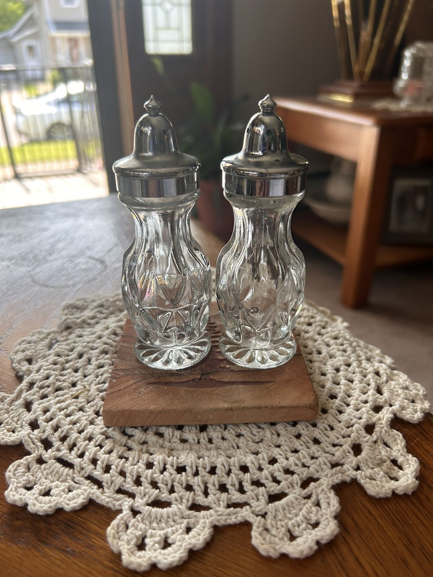 Vintage Crown Point Anchor Hocking Clear Glass Salt & Pepper Shakers