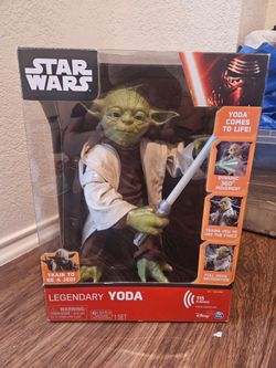 Starwars Legendary Yoda Collectable Never Been Opened $100