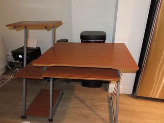 Computer Desk with Keyboard Tray