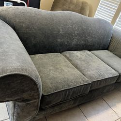 Beautiful Sofa. Super Clean, No Stains, No Pets ,No smoke. $100
