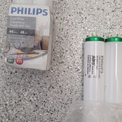 Philips - F40T12/CW/SUPREME/ALTO Straight T12 Fluorescent Tube Light Bulb,Cool White, 40 watt