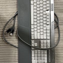 Corsair Gaming K70 MK2 SE RGB USB Mechanical Gaming Keyboard - Cherry MX Speed