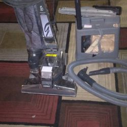 $80 Kirby Vacuum With Attachments Works Great 