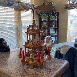 18” Windmill Carousel