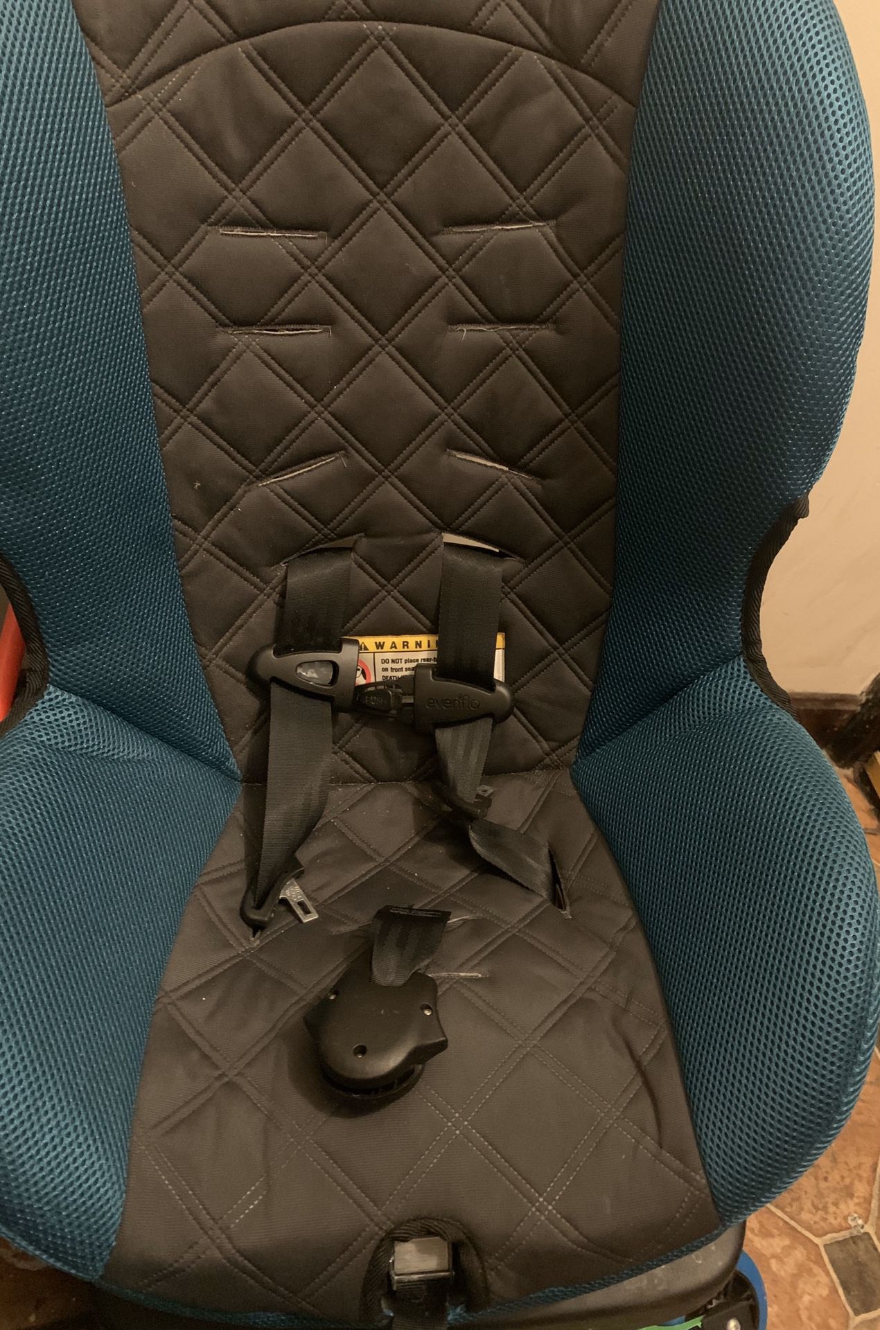 Child car seat used once in good condition