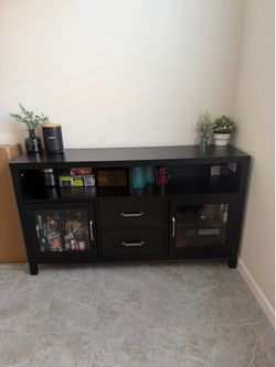 Tv console